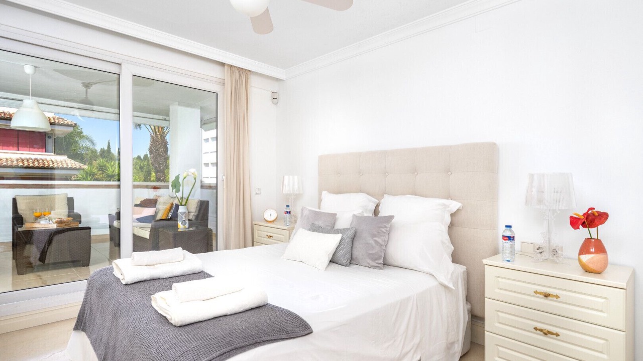 Photo of Bedroom in Golden Mile