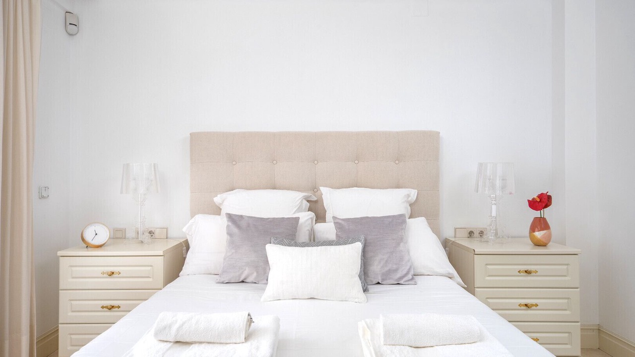 Photo of Bedroom in Golden Mile
