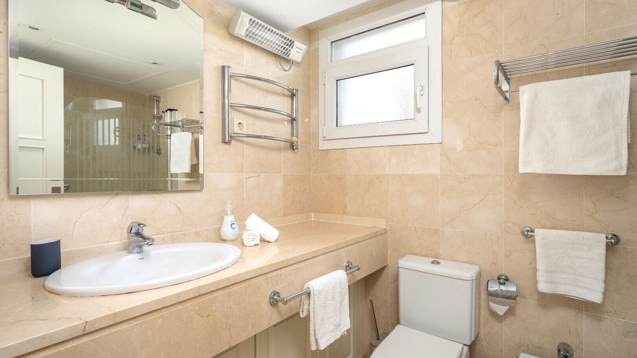 Photo of Bathroom in Golden Mile