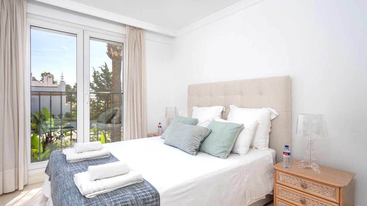 Photo of Bedroom in Golden Mile