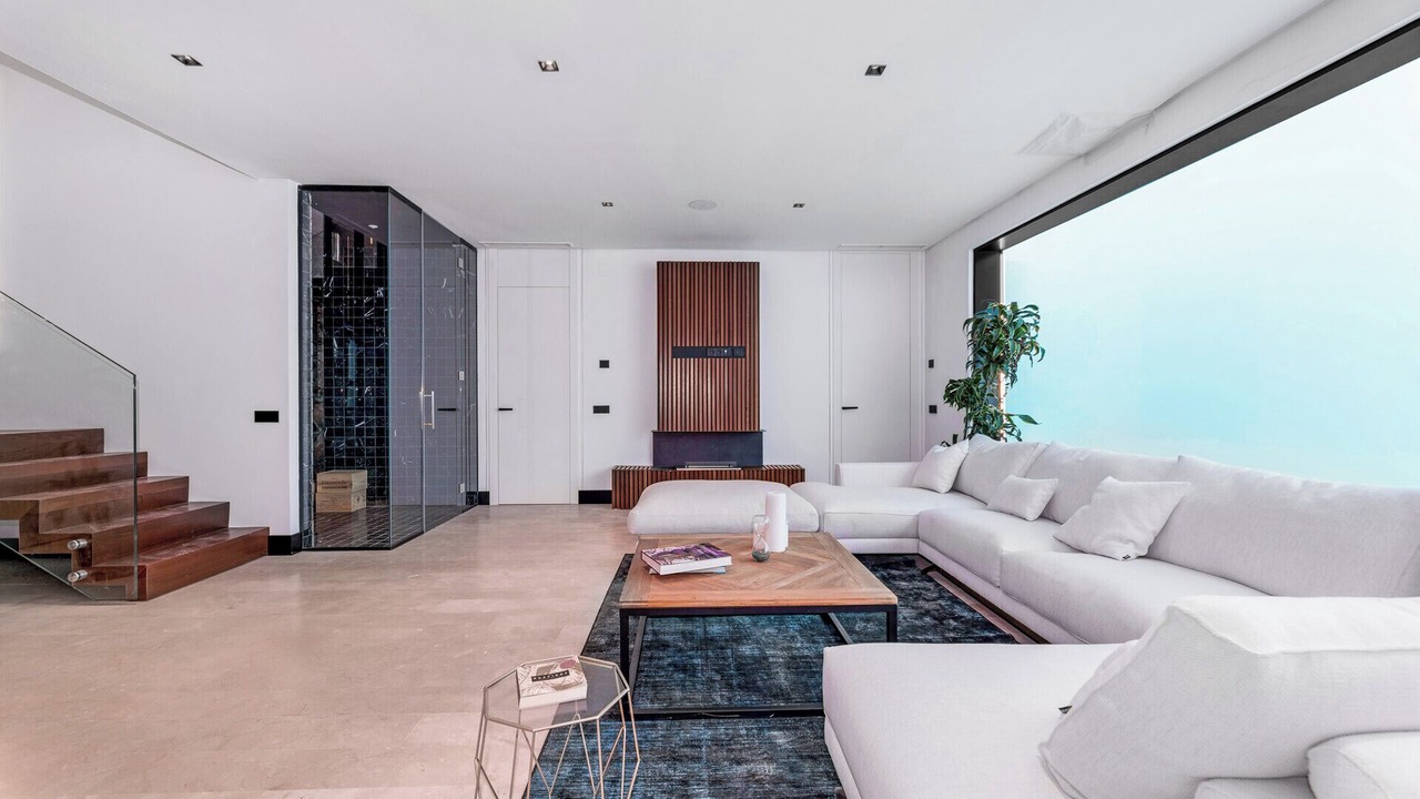 Photo of Livingroom in Golden Mile