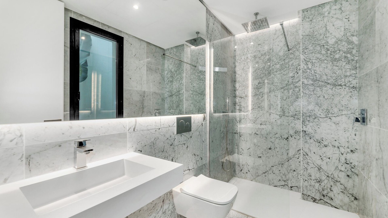 Photo of Bathroom in Golden Mile