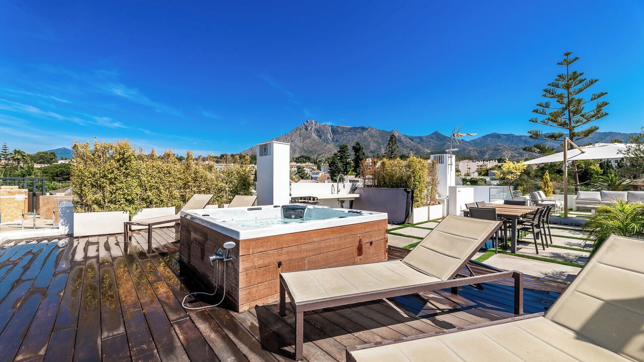 Photo of Patio Balcony in Golden Mile