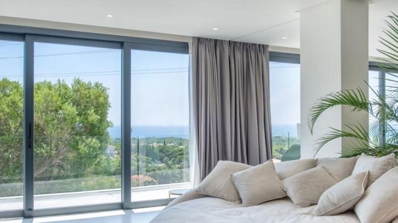 Photo of Bedroom in Golden Mile