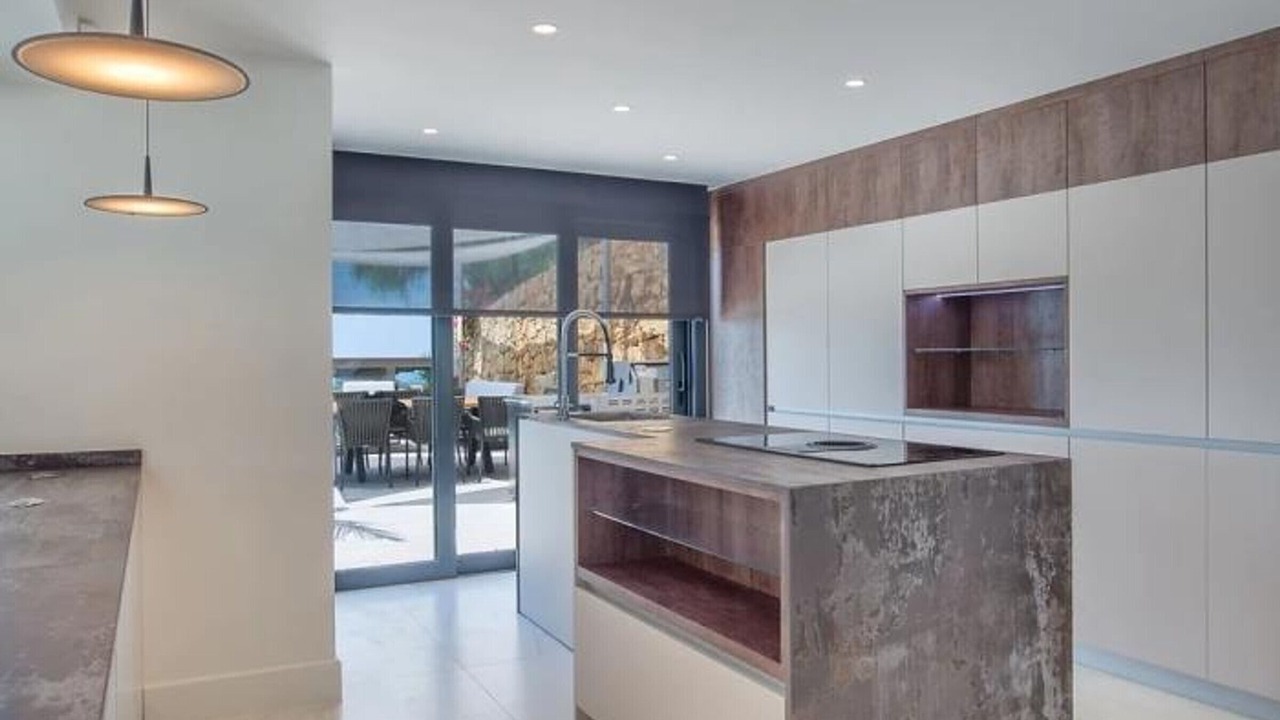 Photo of Kitchen in Golden Mile
