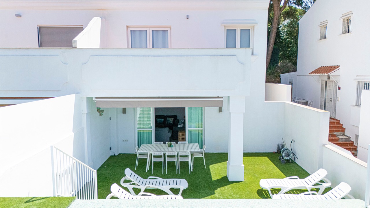 Photo of Patio Balcony in Urbanizacion Pinos Verdes