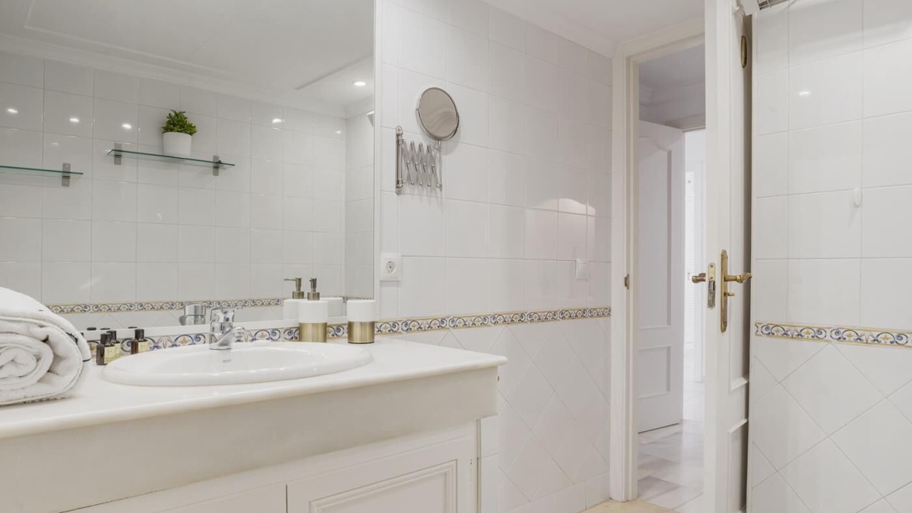 Photo of Bathroom in Puerto Banus