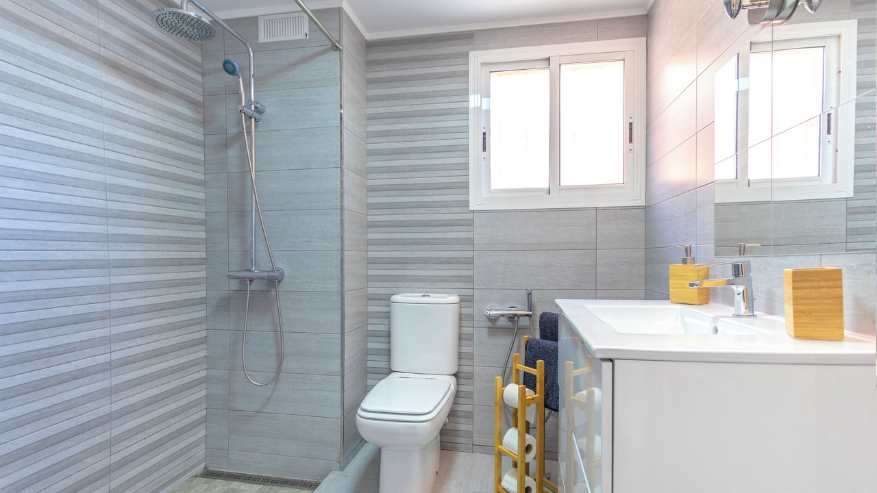 Photo of Bathroom in Urbanizacion Hacienda las Chapas