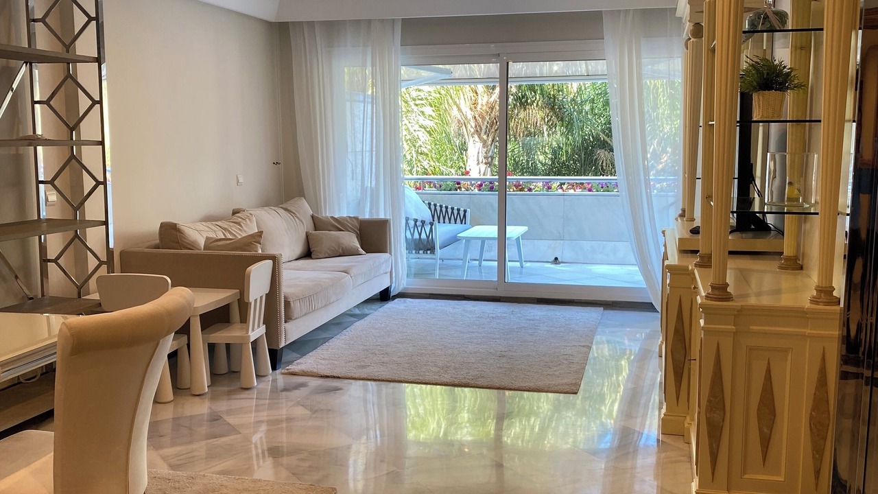 Photo of Livingroom in Golden Mile