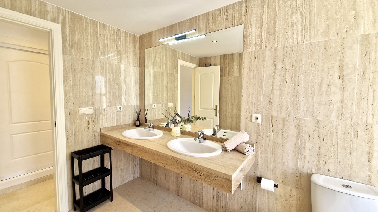 Photo of Bathroom in Elviria