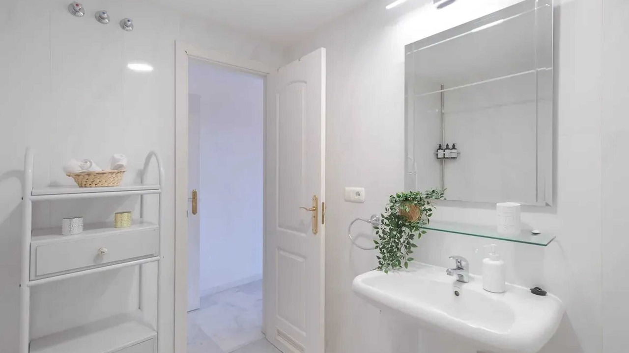 Photo of Bathroom in Urbanizacion Hacienda las Chapas