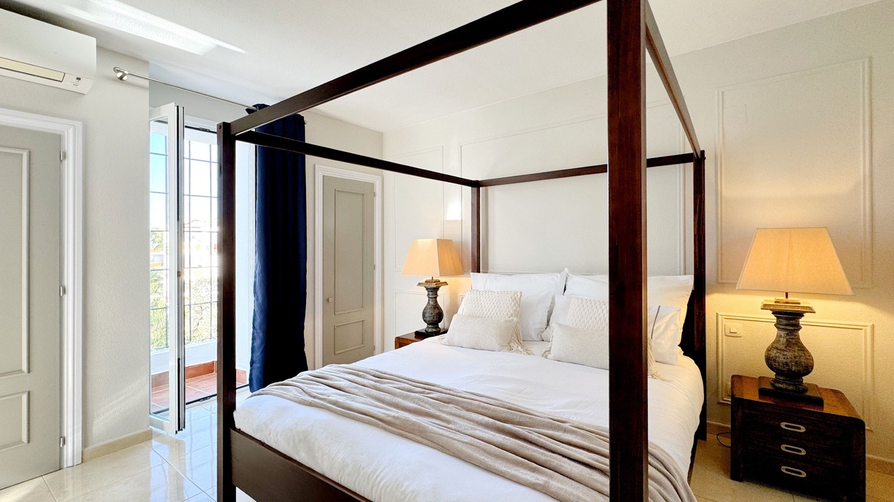 Photo of Bedroom in Nikki Beach