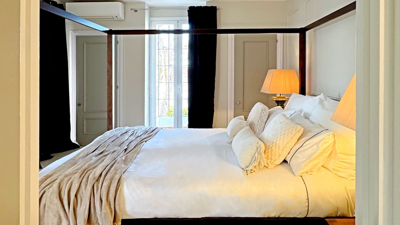 Photo of Bedroom in Nikki Beach