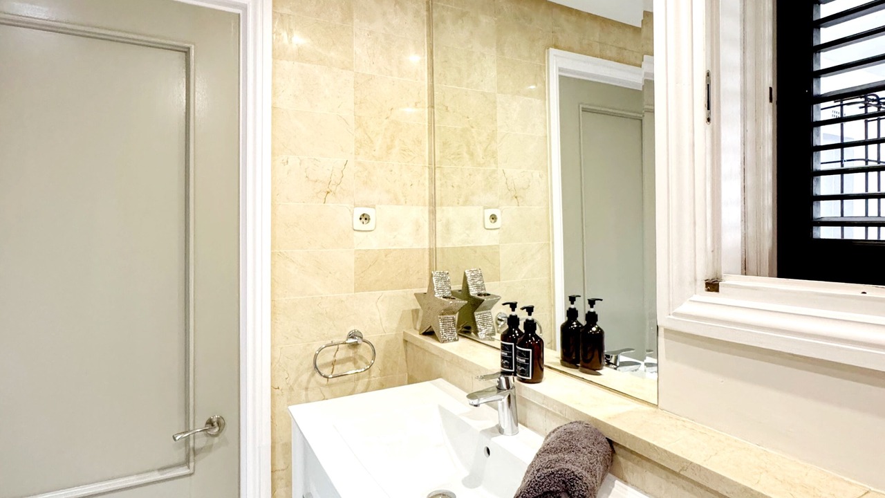 Photo of Bathroom in Nikki Beach