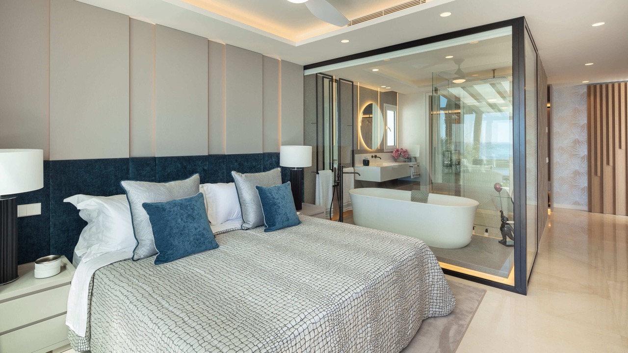 Photo of Bedroom in Golden Mile