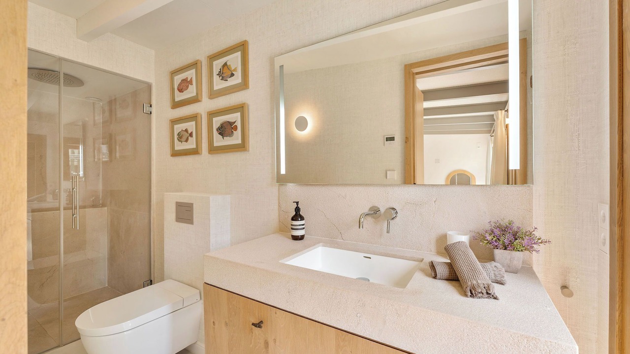 Photo of Bathroom in Golden Mile