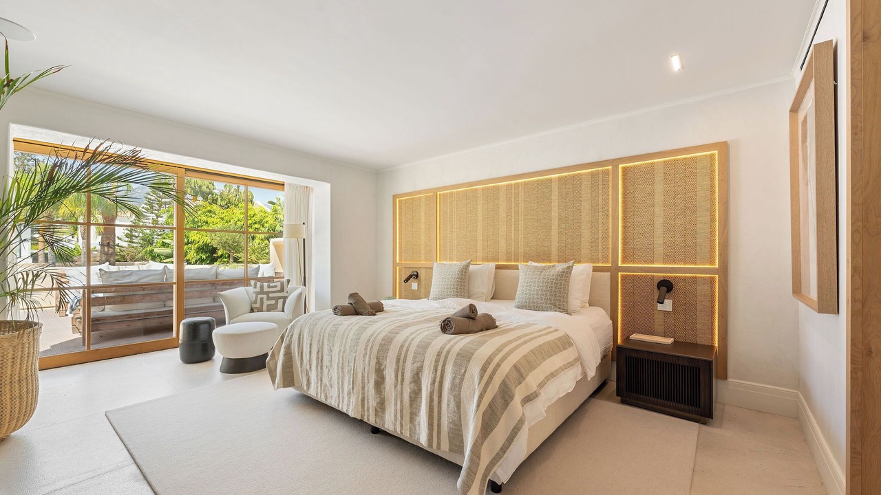 Photo of Bedroom in Golden Mile