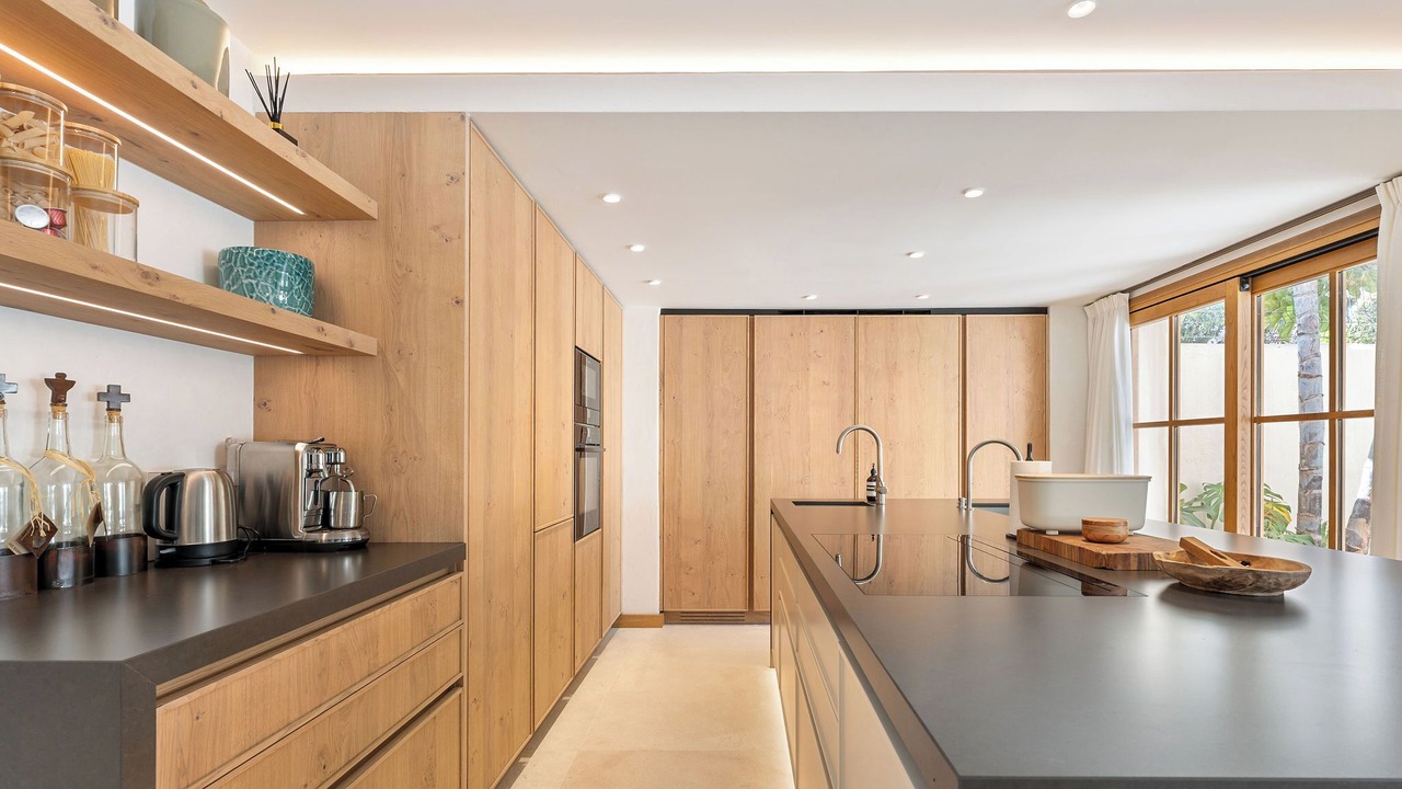 Photo of Kitchen in Golden Mile