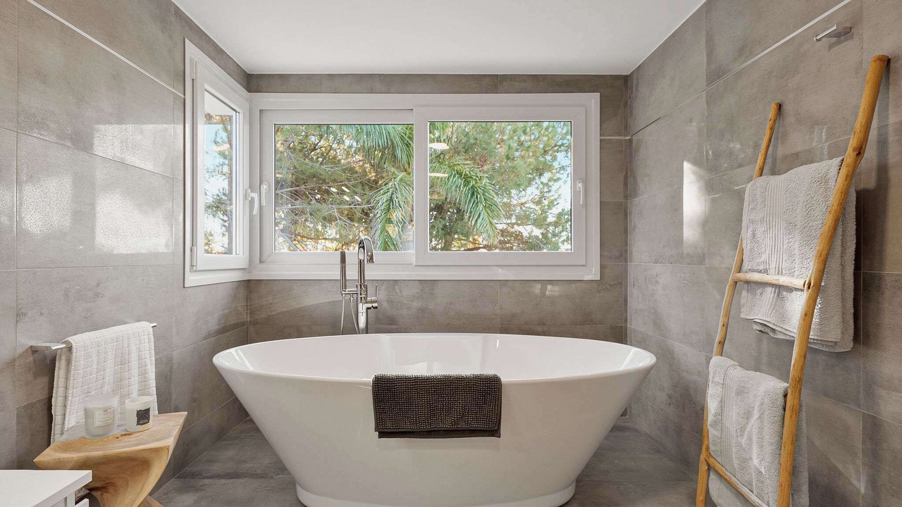 Photo of Bathroom in Urbanizacion Hacienda las Chapas