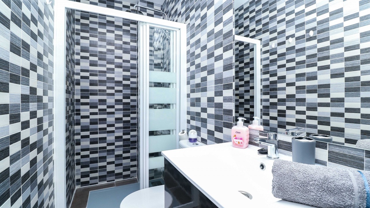 Photo of Bathroom in Urbanizacion Hacienda las Chapas