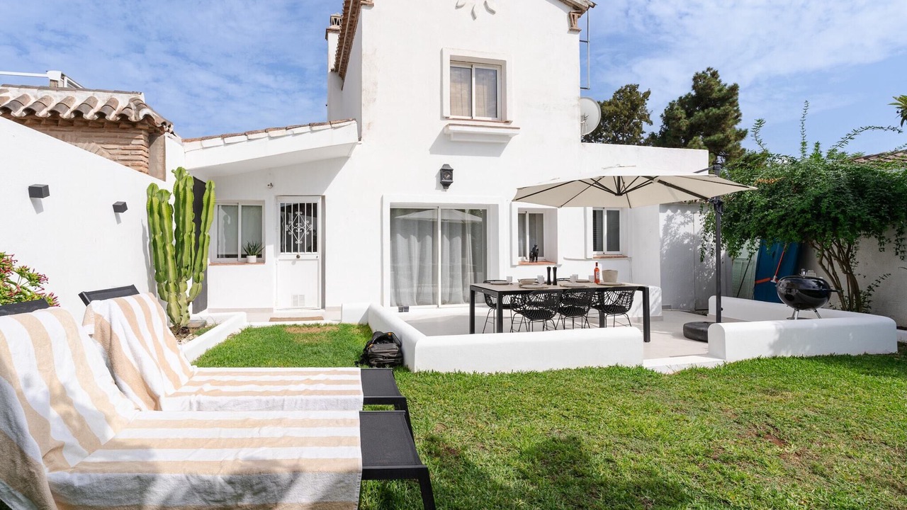 Photo of Outdoor in Urbanizacion Costabella