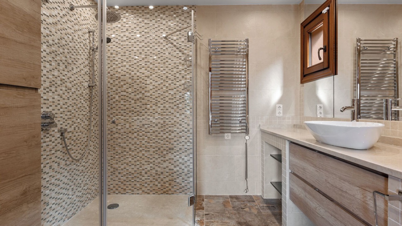 Photo of Bathroom in Urbanizacion Hacienda las Chapas