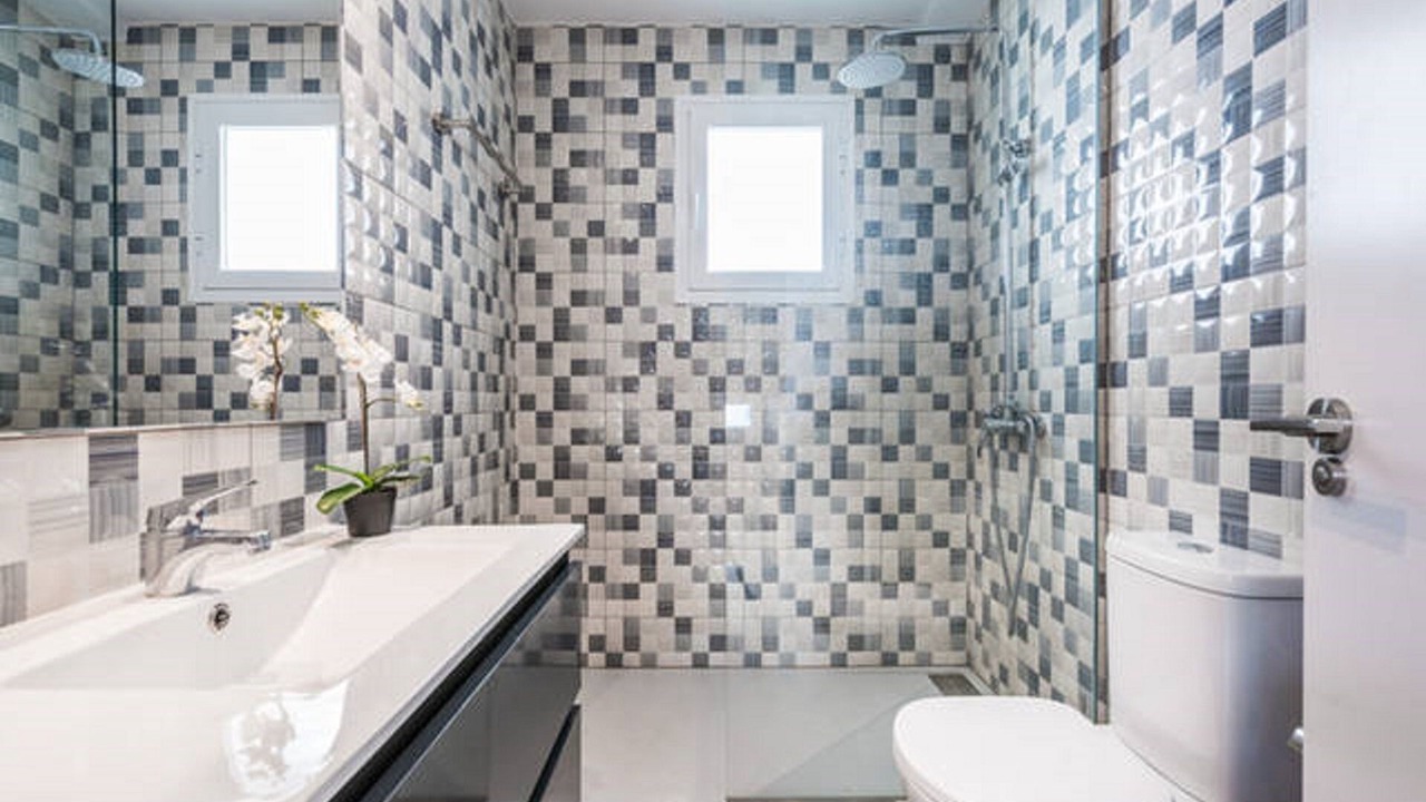 Photo of Bathroom in Urbanizacion Hacienda las Chapas