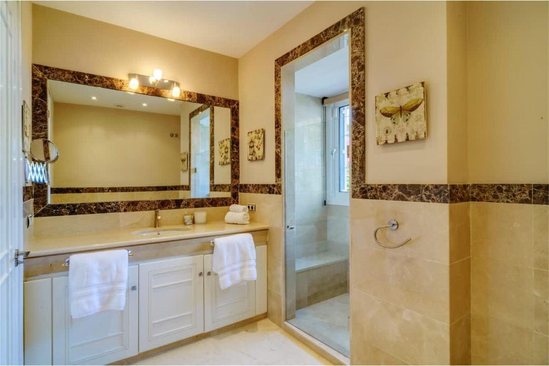 Photo of Bathroom in Elviria