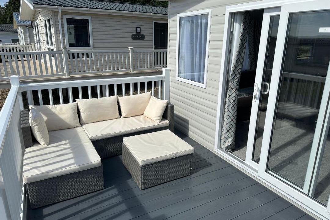 Photo of Patio Balcony in Cayton Bay