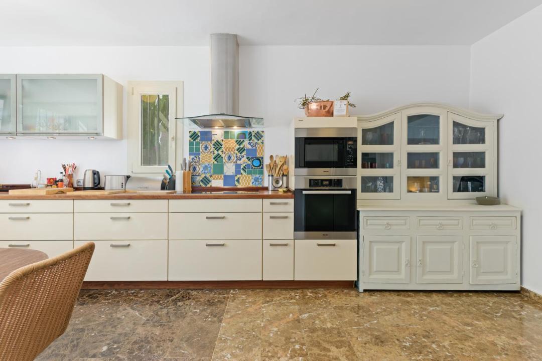 Photo of Kitchen in Golden Mile