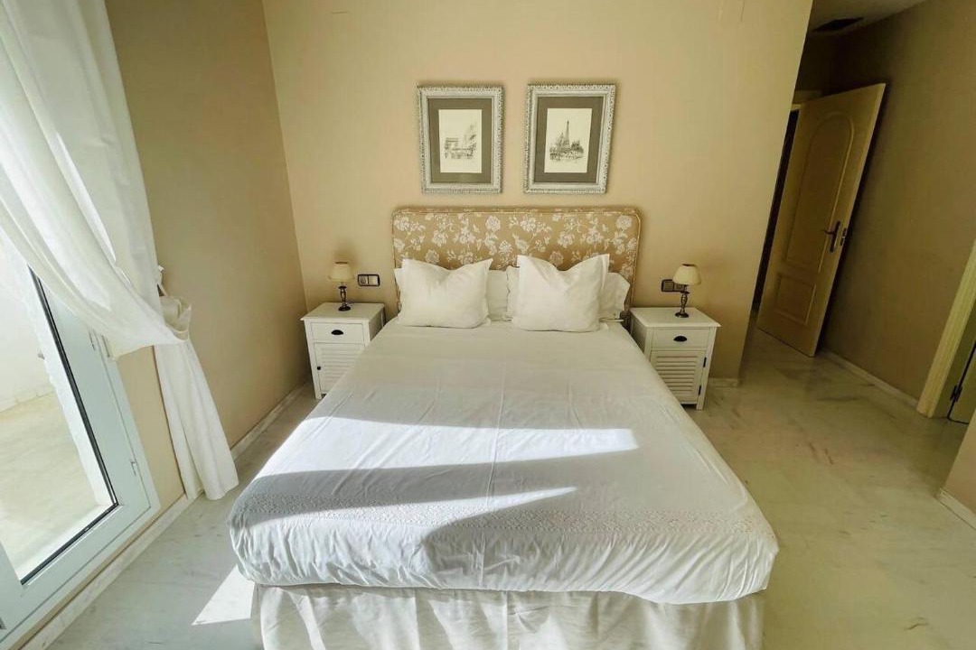 Photo of Bedroom in Golden Mile