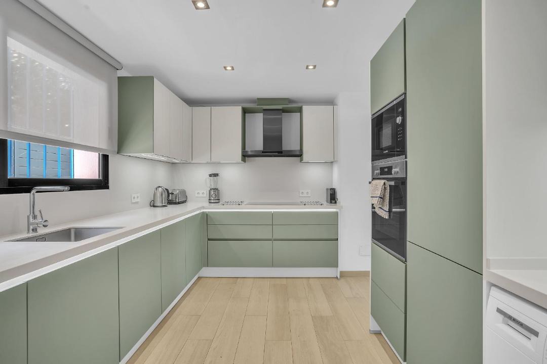 Photo of Kitchen in Golden Mile