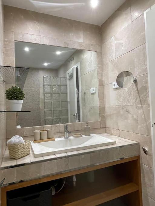 Photo of Bathroom in Golden Mile