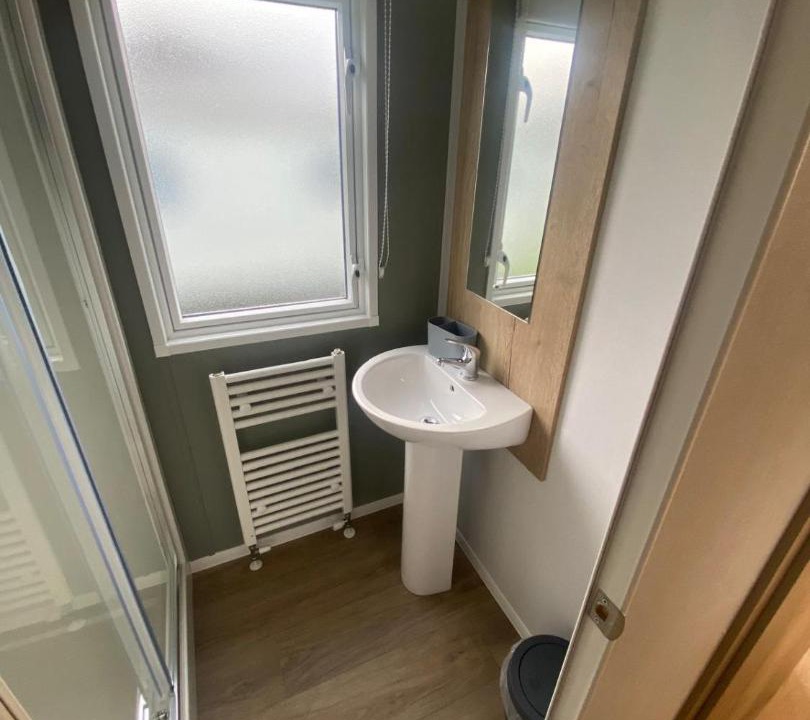 Photo of Bathroom in Cayton Bay