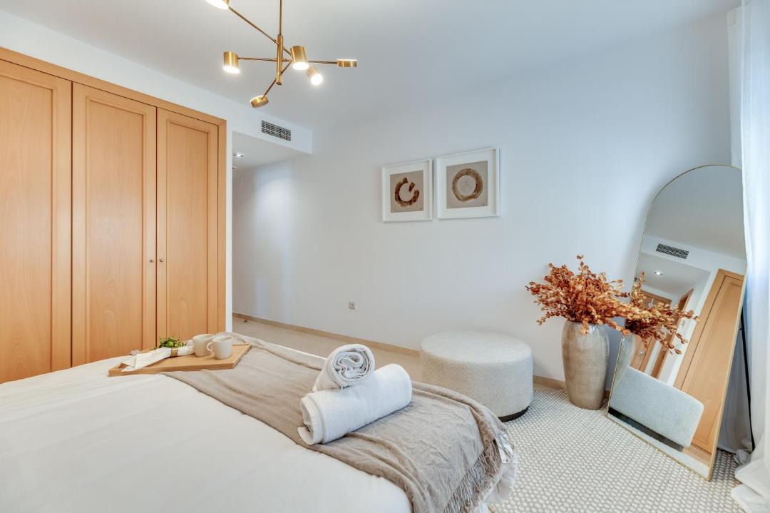 Photo of Bedroom in Golden Mile
