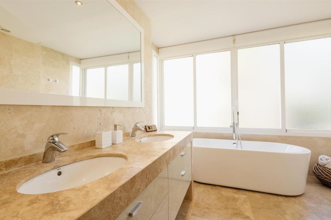 Photo of Bathroom in Elviria