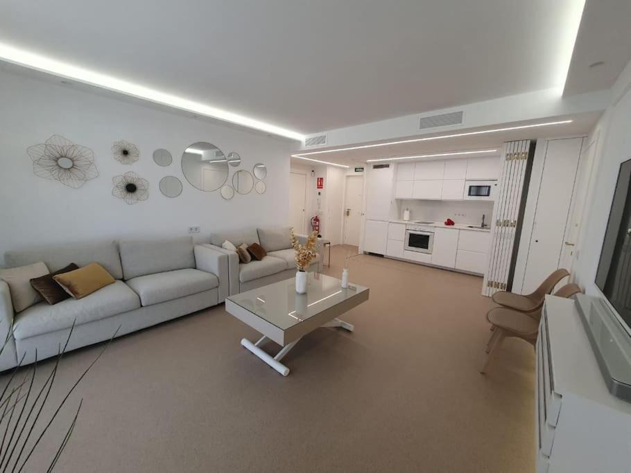 Photo of Livingroom in Golden Mile