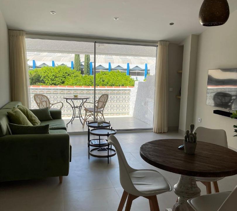 Photo of Livingroom in Golden Mile