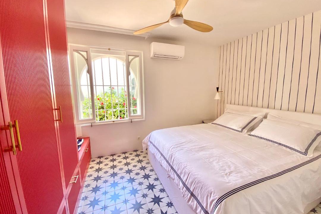 Photo of Bedroom in Golden Mile