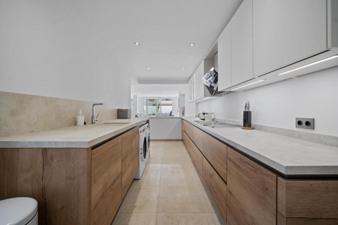 Photo of Kitchen in Golden Mile