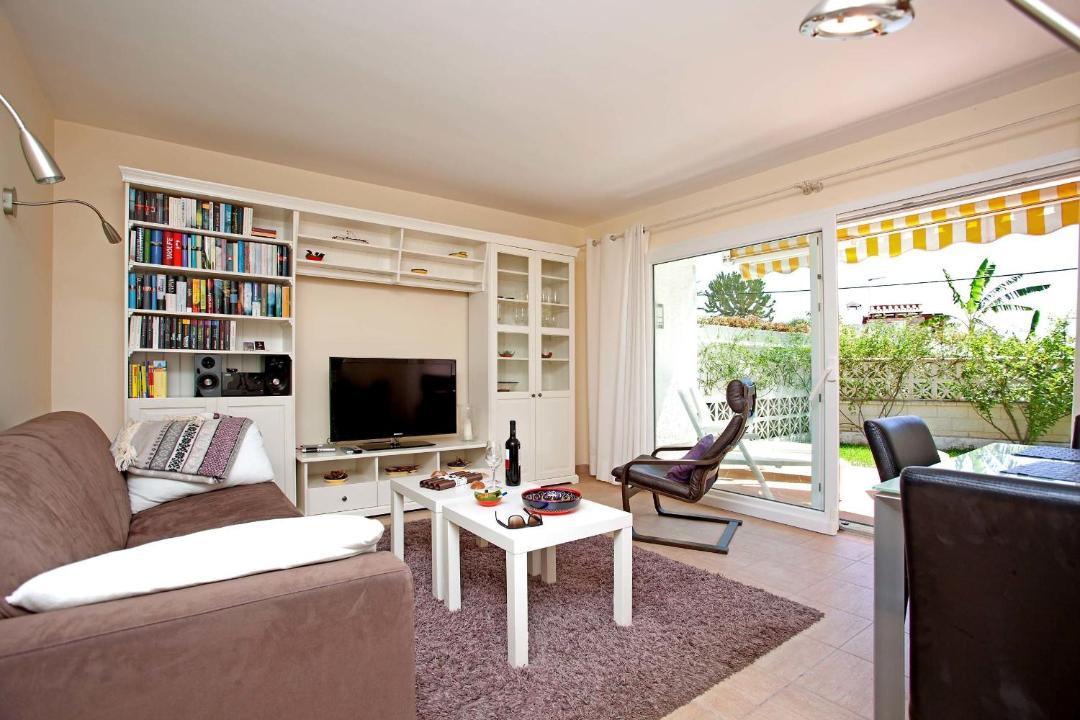 Photo of Livingroom in Urbanizacion Costabella