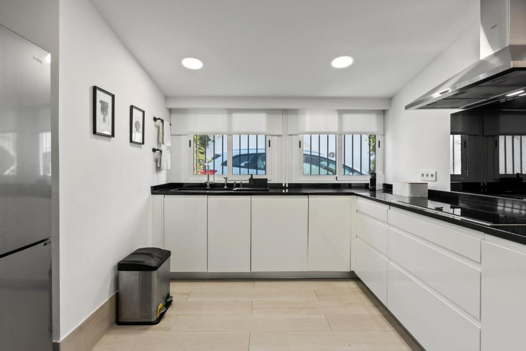 Photo of Kitchen in Golden Mile