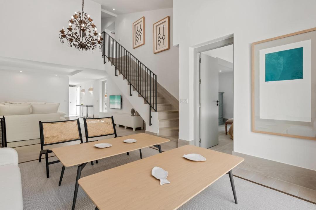 Photo of Livingroom in Golden Mile