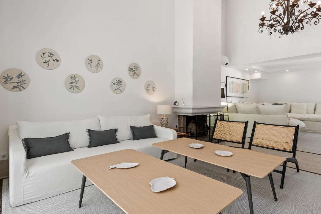 Photo of Livingroom in Golden Mile
