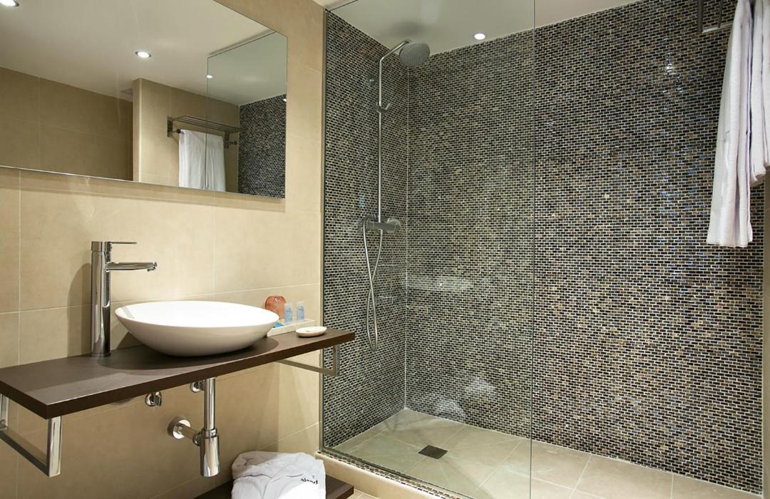 Photo of Bathroom in Nikki Beach