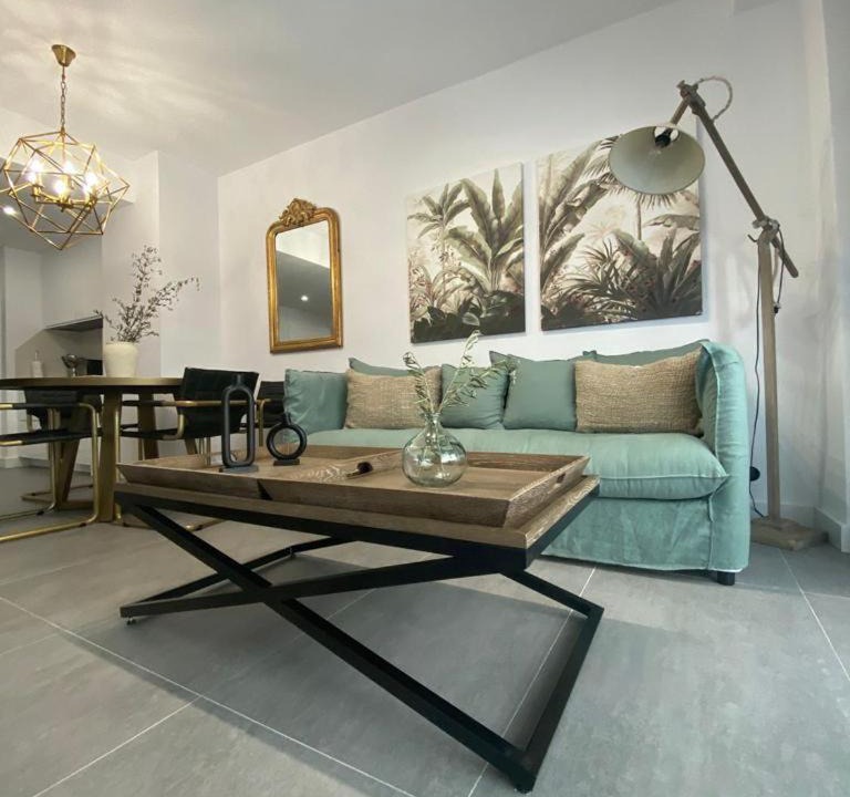 Photo of Livingroom in Golden Mile