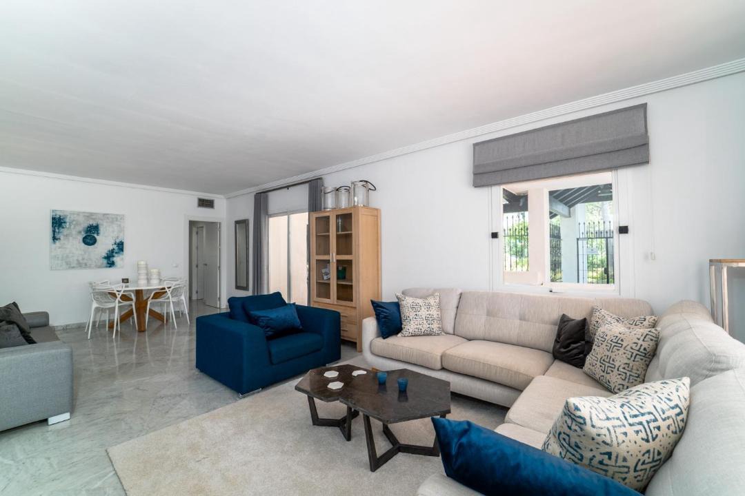 Photo of Livingroom in Golden Mile