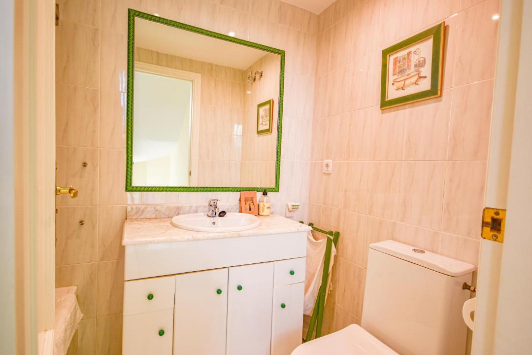 Photo of Bathroom in Urbanizacion Costabella