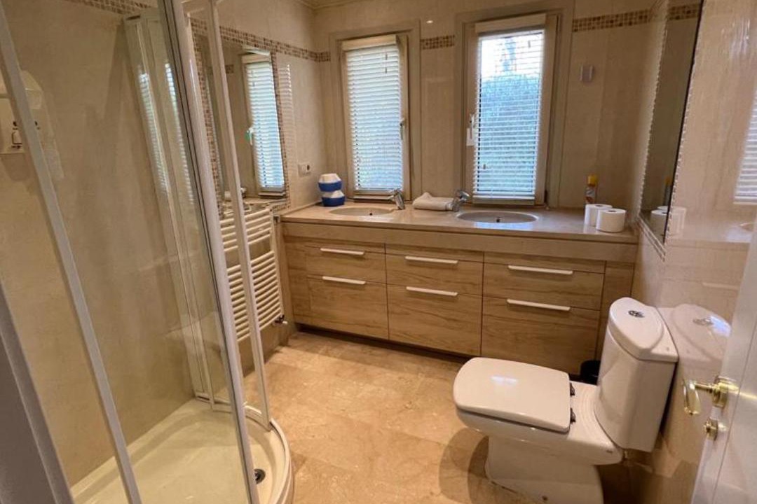 Photo of Bathroom in Urbanizacion Marbessa