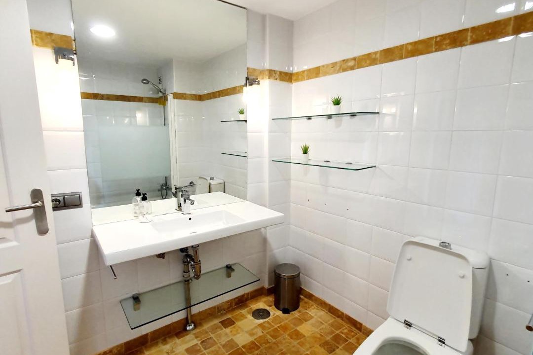 Photo of Bathroom in Urbanizacion Hacienda las Chapas